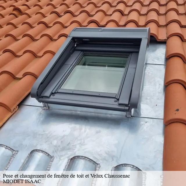 Pose et changement de fenêtre de toit et Velux  chaussenac-15700 MIODET ISAAC