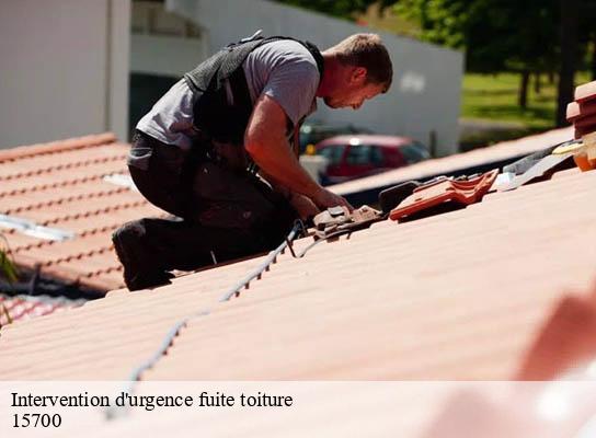 Intervention d'urgence fuite toiture pleaux-15700 RR Toiture